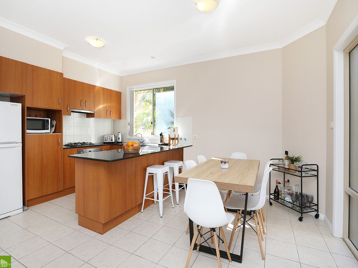 2/24 Robinson Street, Wollongong NSW 2500, Image 1