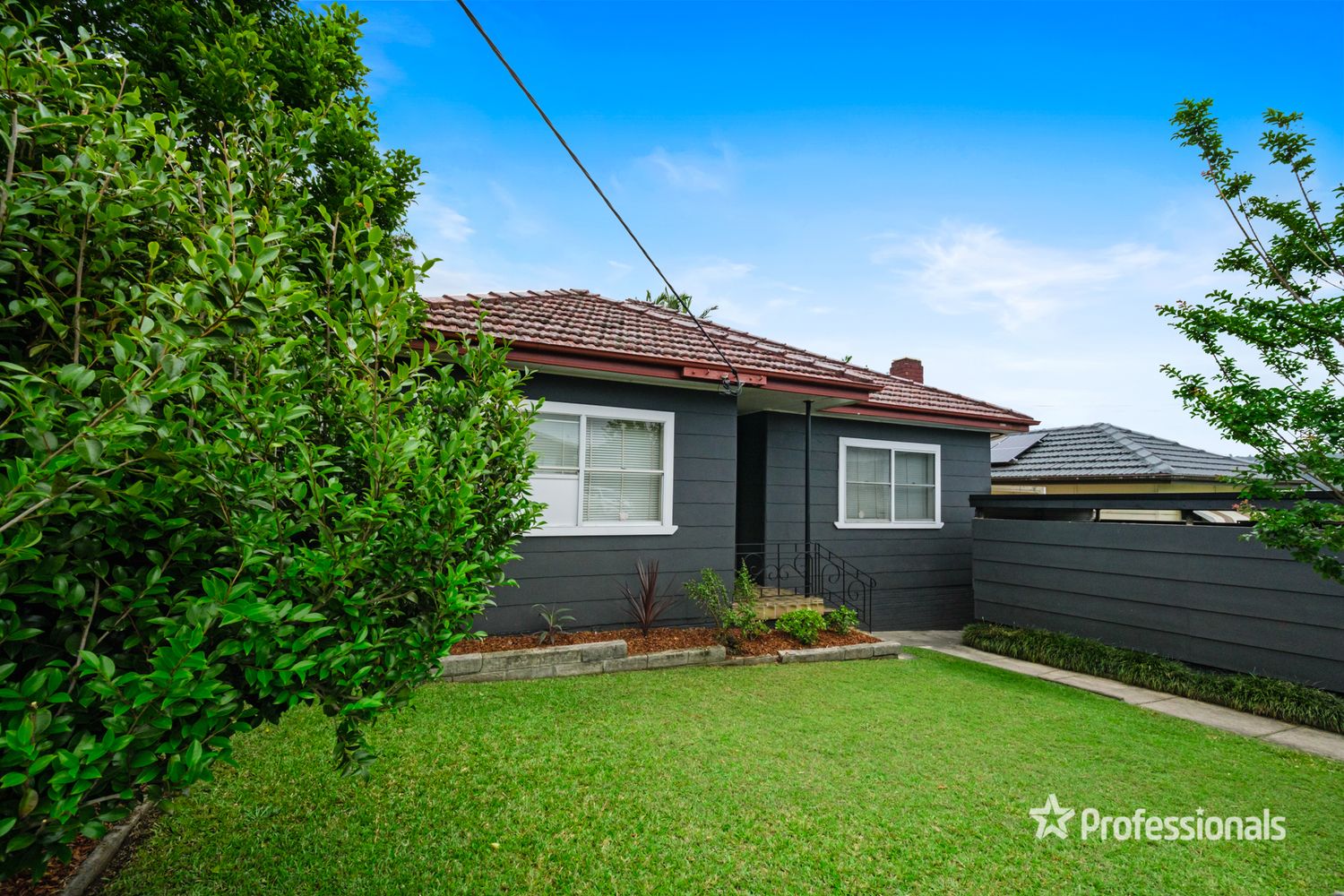 9 Donnison St W, West Gosford NSW 2250, Image 0