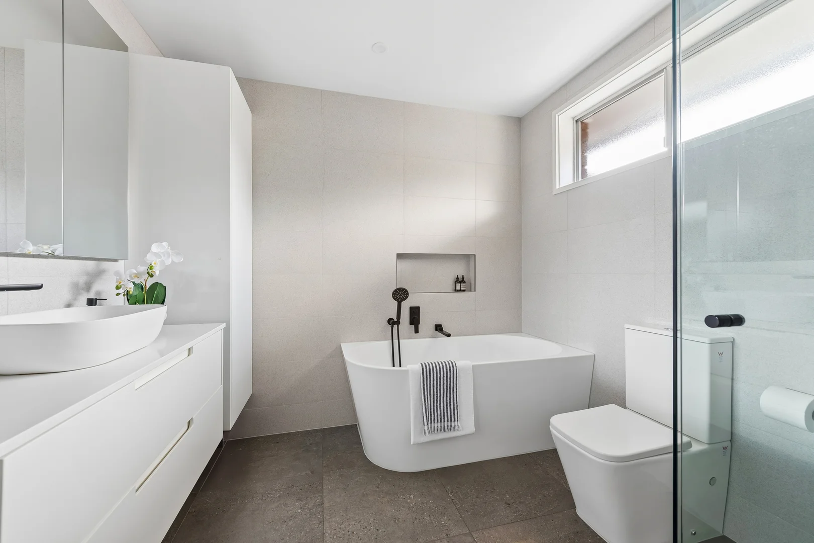 2/2 Nina Court, Bentleigh East VIC — StMate