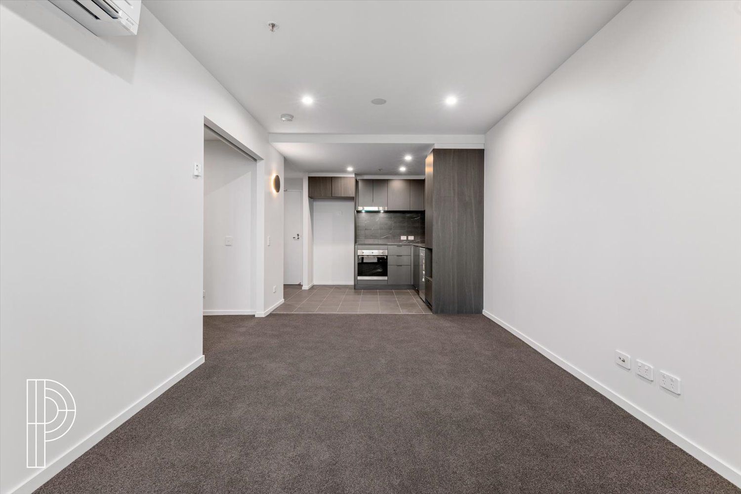 1 bedrooms Apartment / Unit / Flat in 2113/15 Bowes Street PHILLIP ACT, 2606