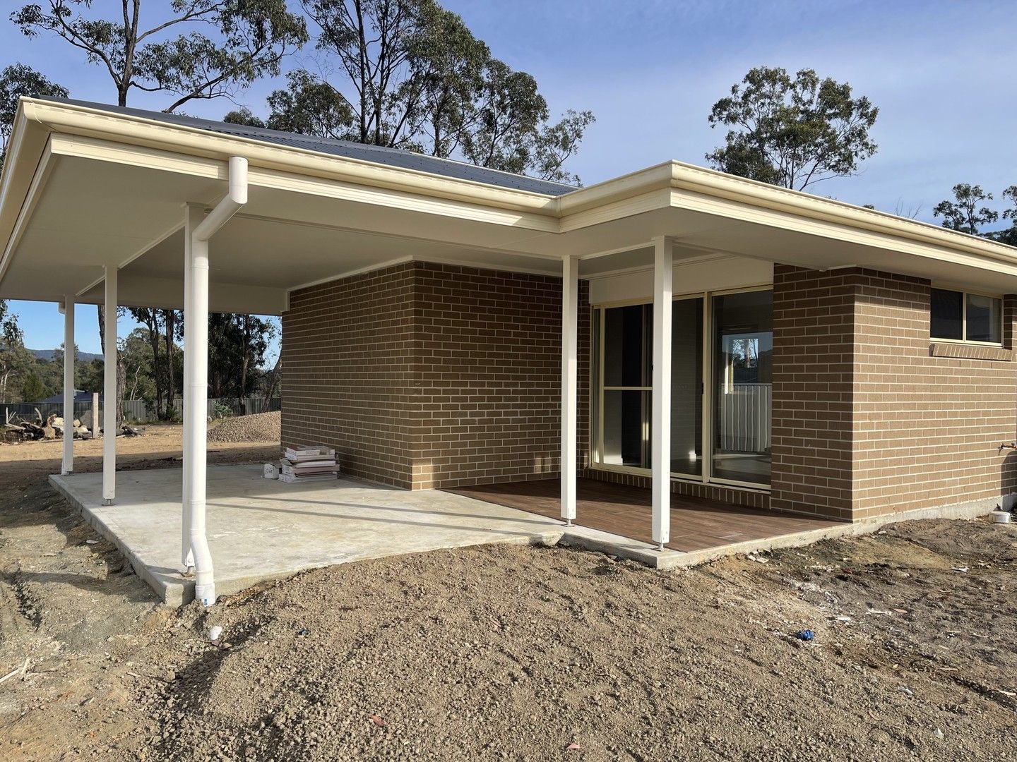 2 bedrooms Apartment / Unit / Flat in 9b Church Street ELLALONG NSW, 2325