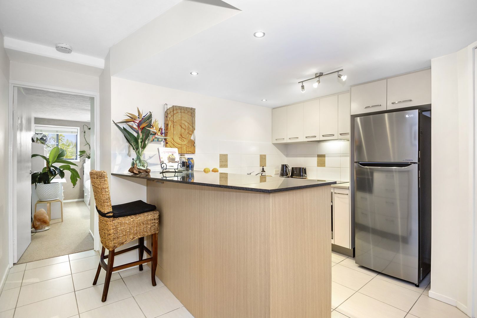 15/10 Grand Parade, Kawana Island QLD 4575, Image 2