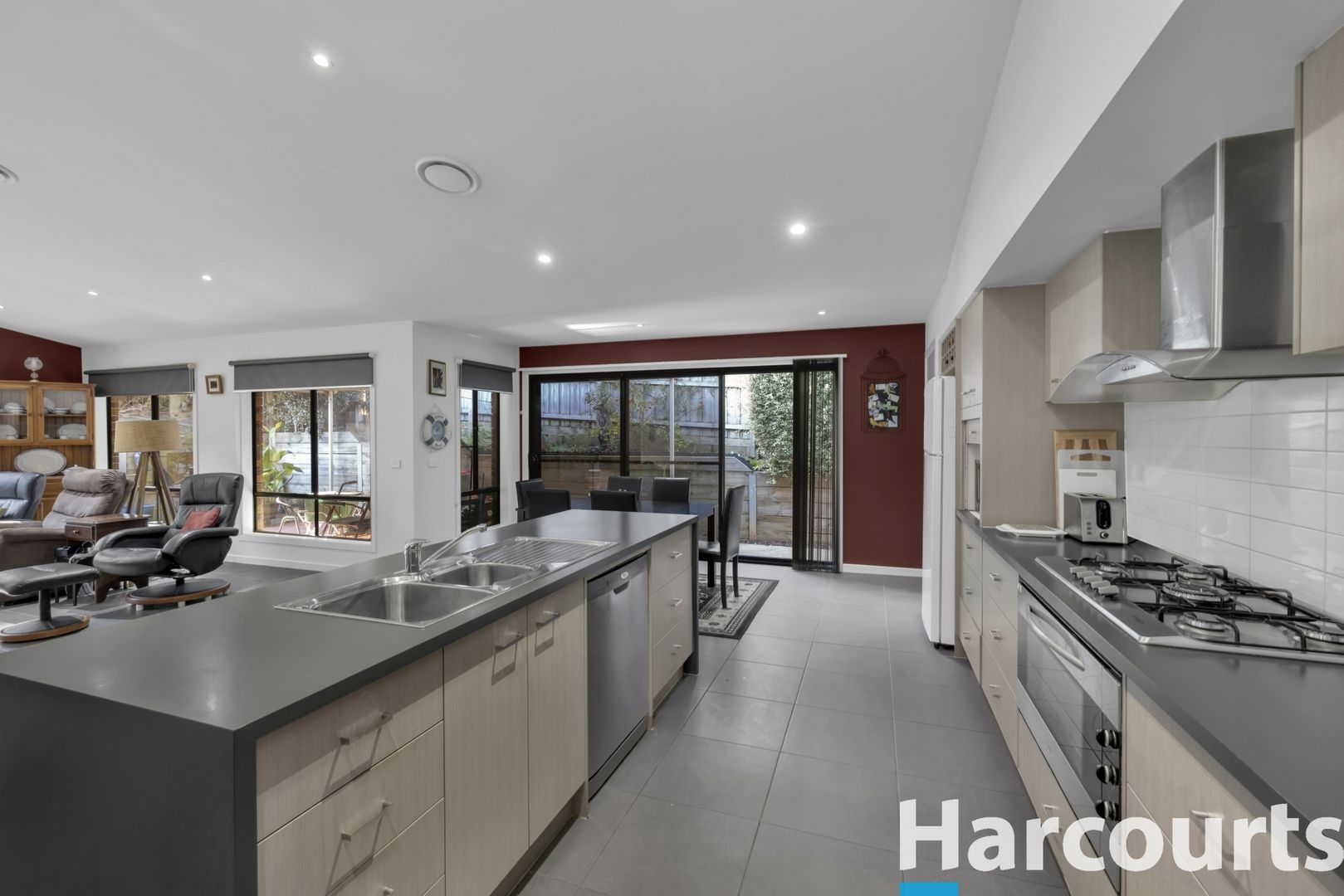 3 Eucalypt Court, Drouin VIC 3818, Image 2