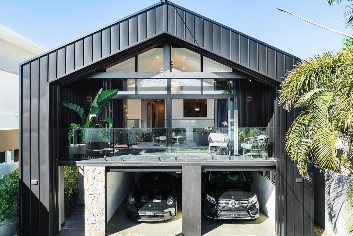 10 Tamborine Street Mermaid Beach 4218 - Image 5