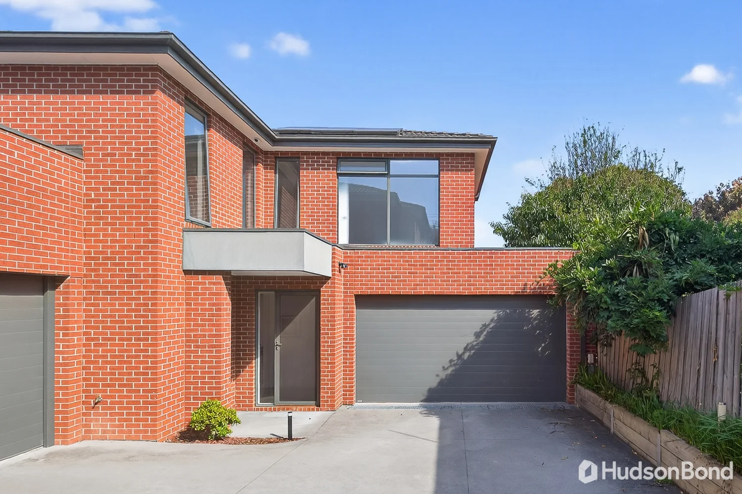 2/9 Thomas Street, Doncaster East VIC 3109