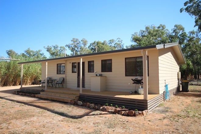 Picture of 8 Roberts Street, MILBRULONG NSW 2656