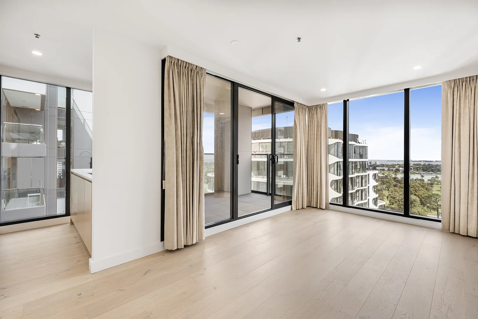 Additional image 2 of 1408/478A St Kilda Road, Melbourne VIC 3004