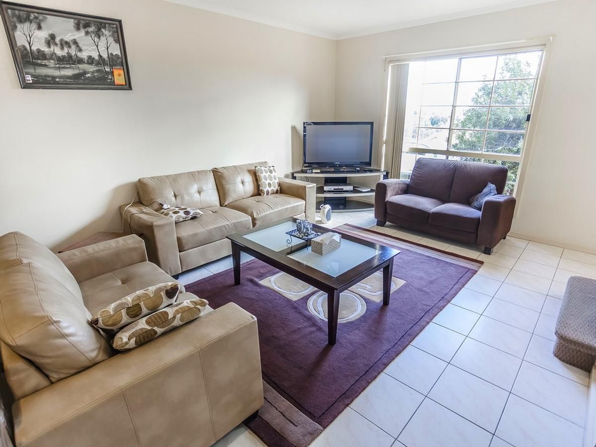 9/32 Papworth Place, Meadow Heights VIC 3048, Image 1
