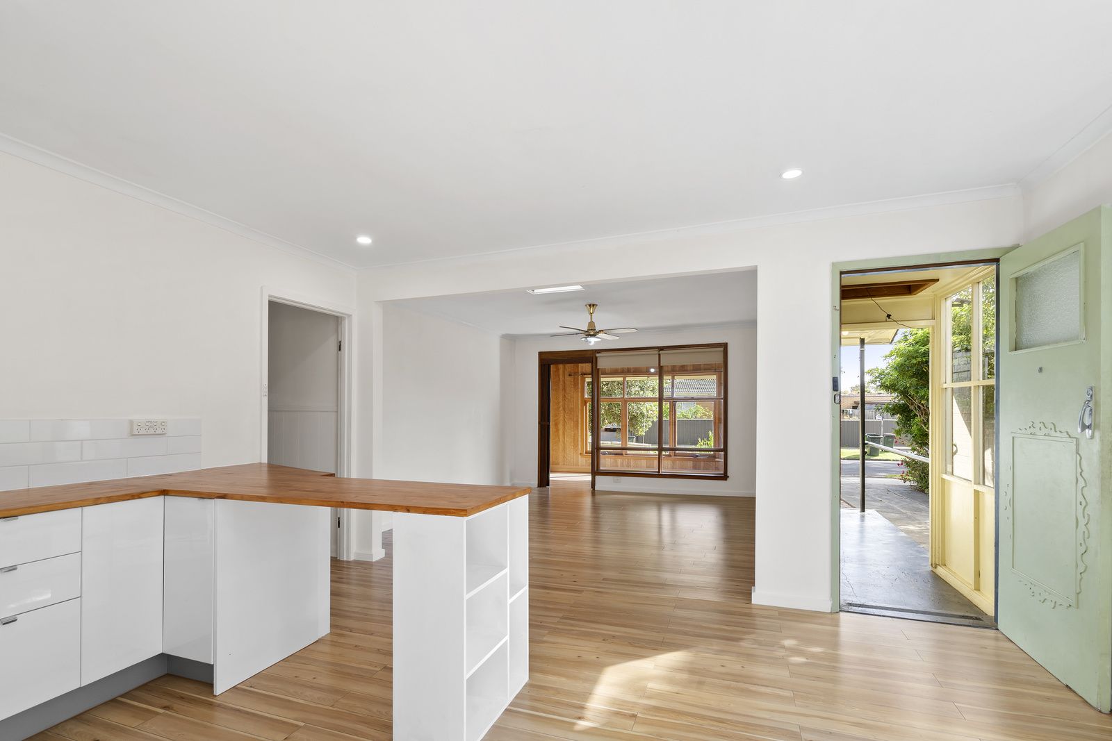 1 Japonica Court, Newcomb VIC 3219, Image 2