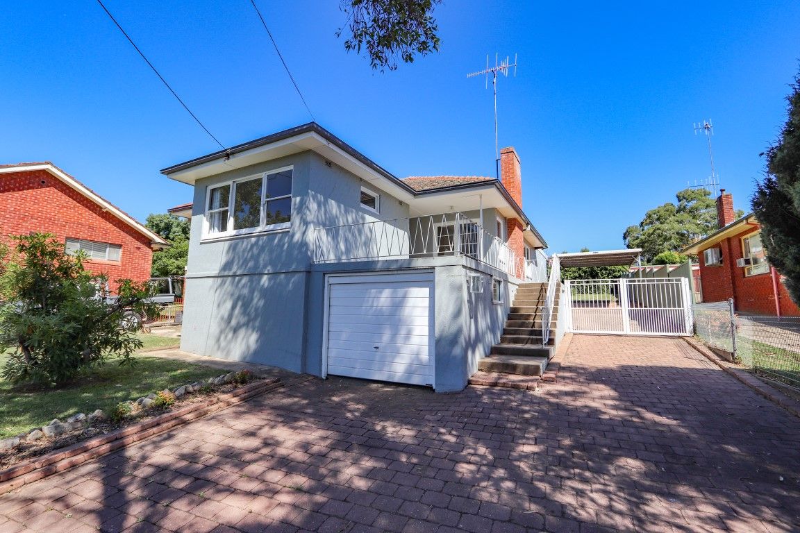 3 bedrooms House in 63 Esrom Street BATHURST NSW, 2795