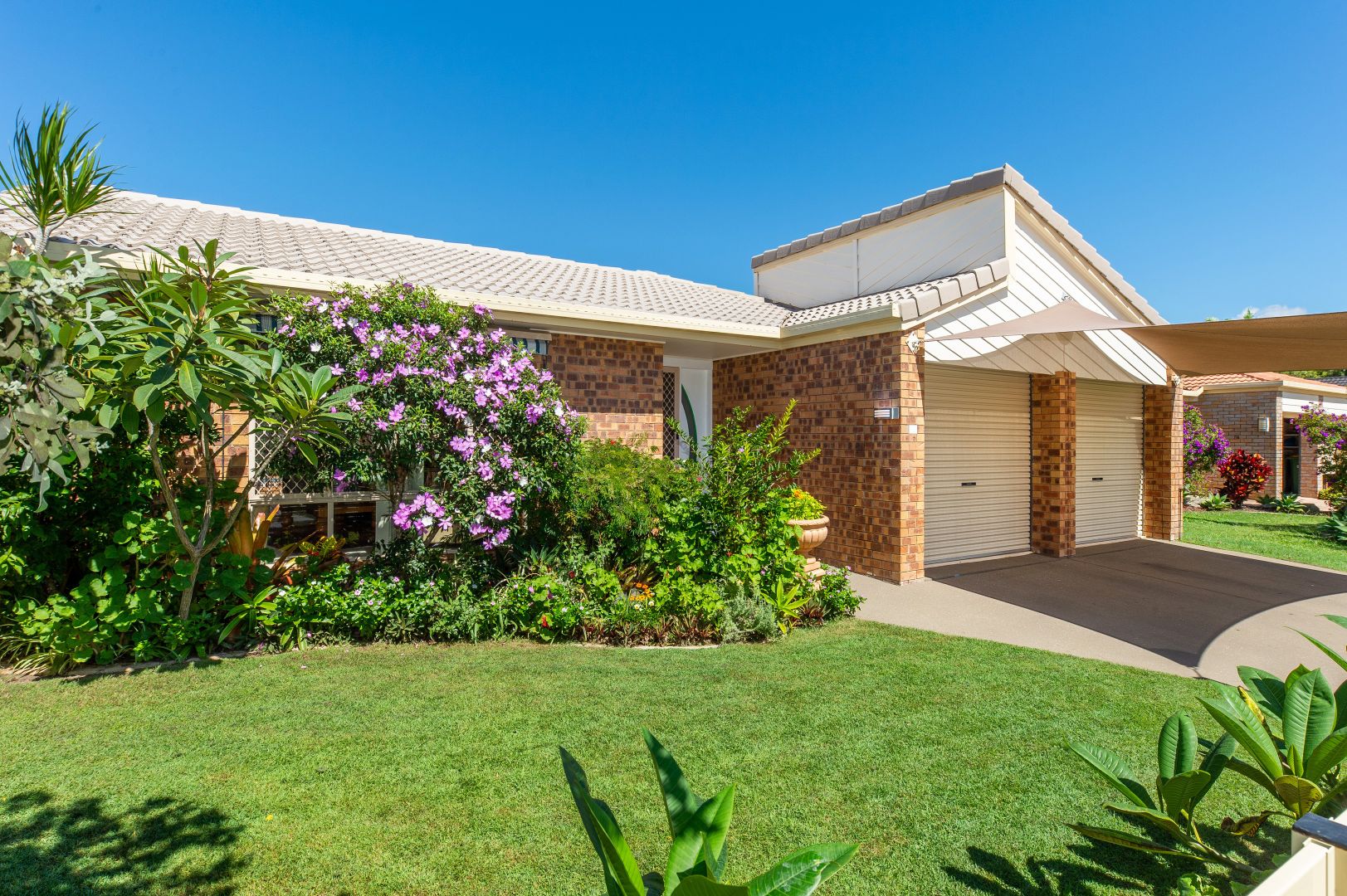 4 Pintail Crescent, Burleigh Waters QLD 4220