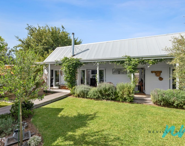 5 Monaco Avenue, St Leonards VIC 3223