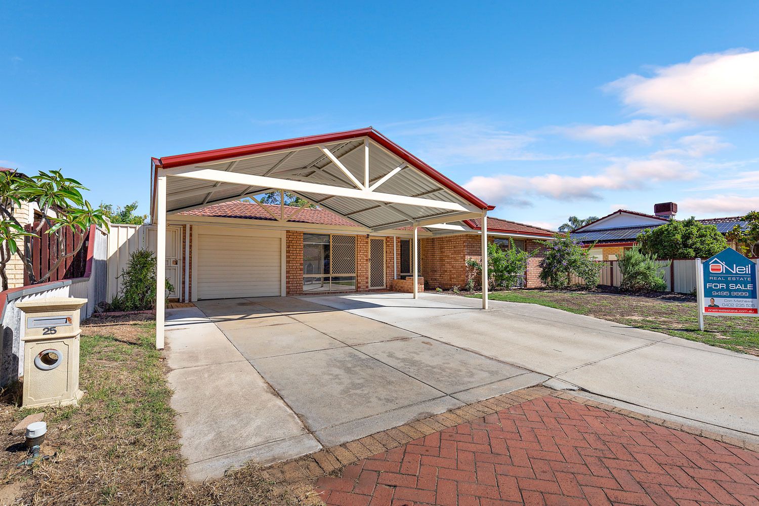5 bedrooms House in 25 Firetail Ct SEVILLE GROVE WA, 6112