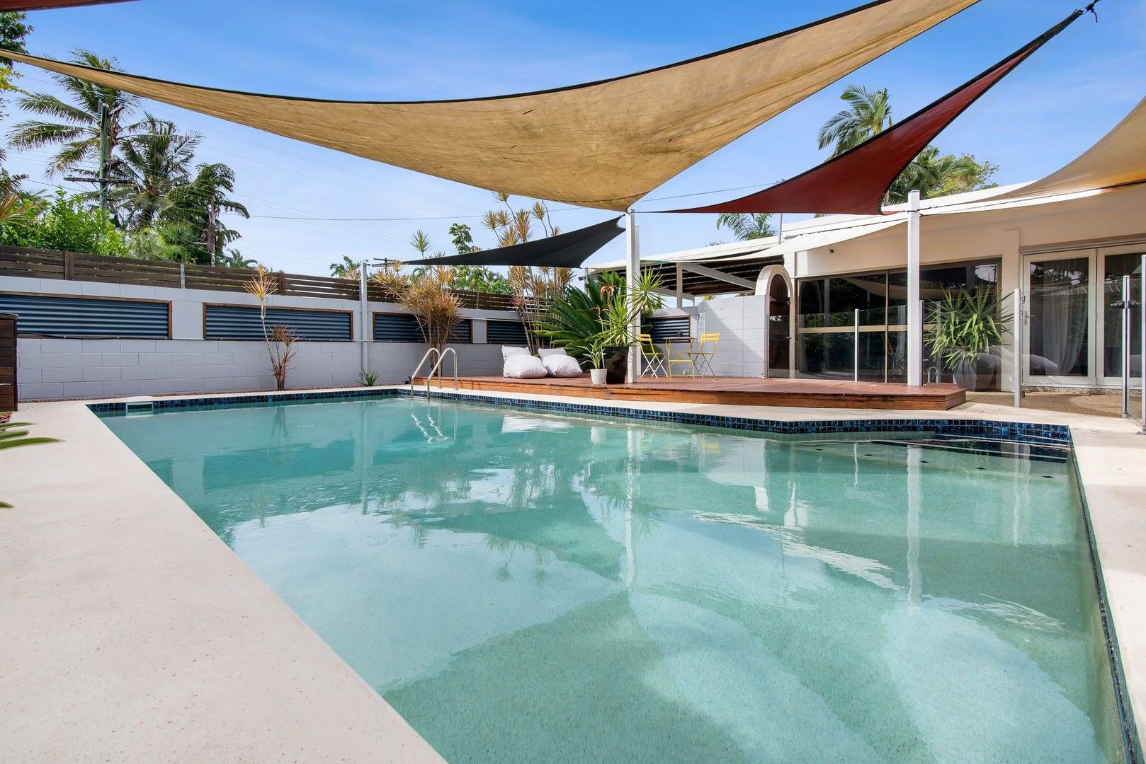 27 Tamarind Street, Holloways Beach QLD 4878, Image 0