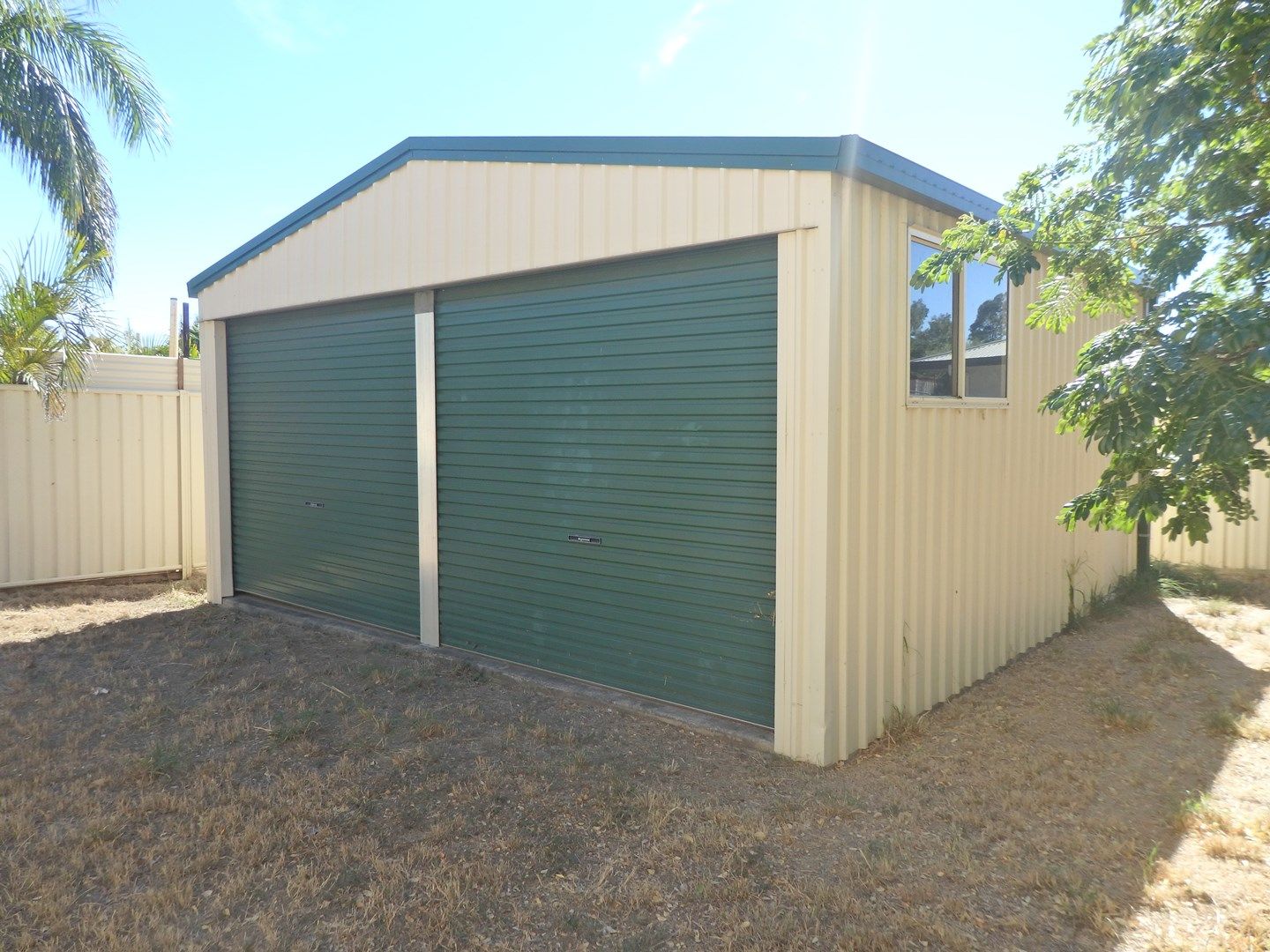 17 Talbot Street, Blackwater QLD 4717, Image 2