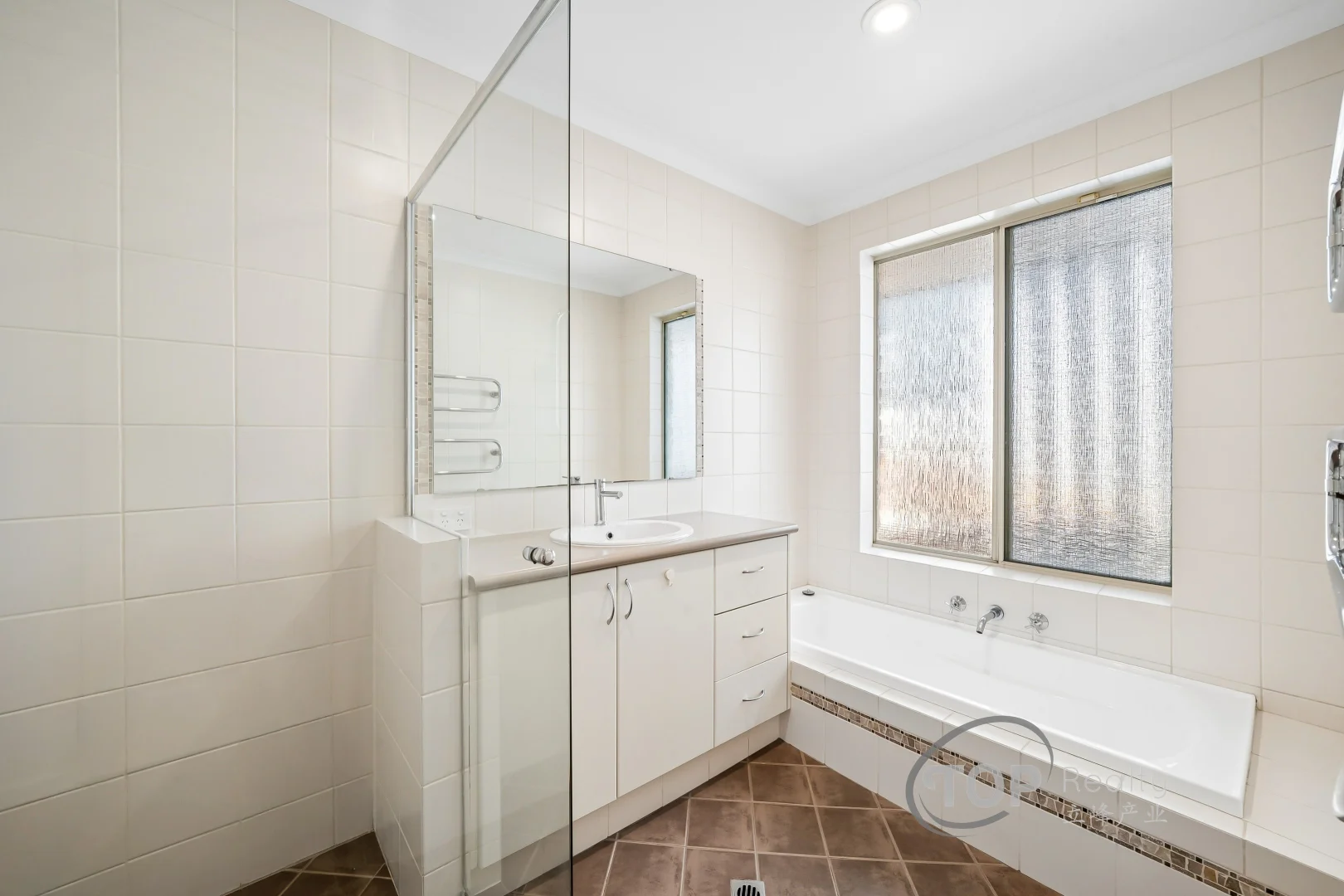 Additional image 21 of 34 Sinclair Crescent, Winthrop WA 6150