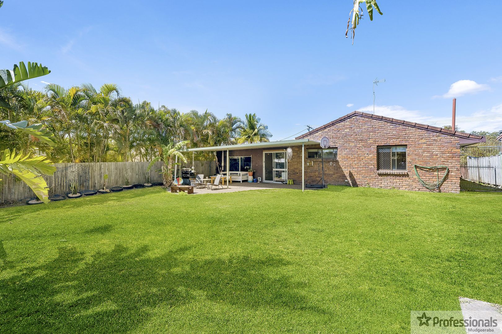 13 Jerrawa Street Nerang Qld 4211 House For Rent 500 Domain