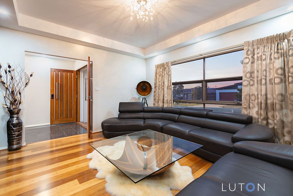 179 Langtree Crescent, Crace ACT 2911, Image 2