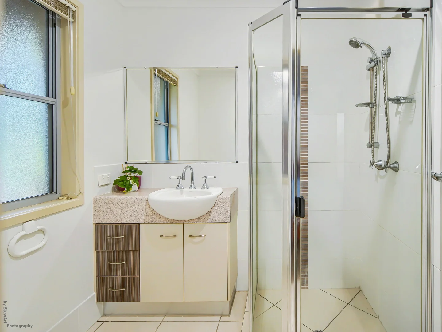 2/5 Pembridge Circuit, Urraween QLD 4655 | Domain