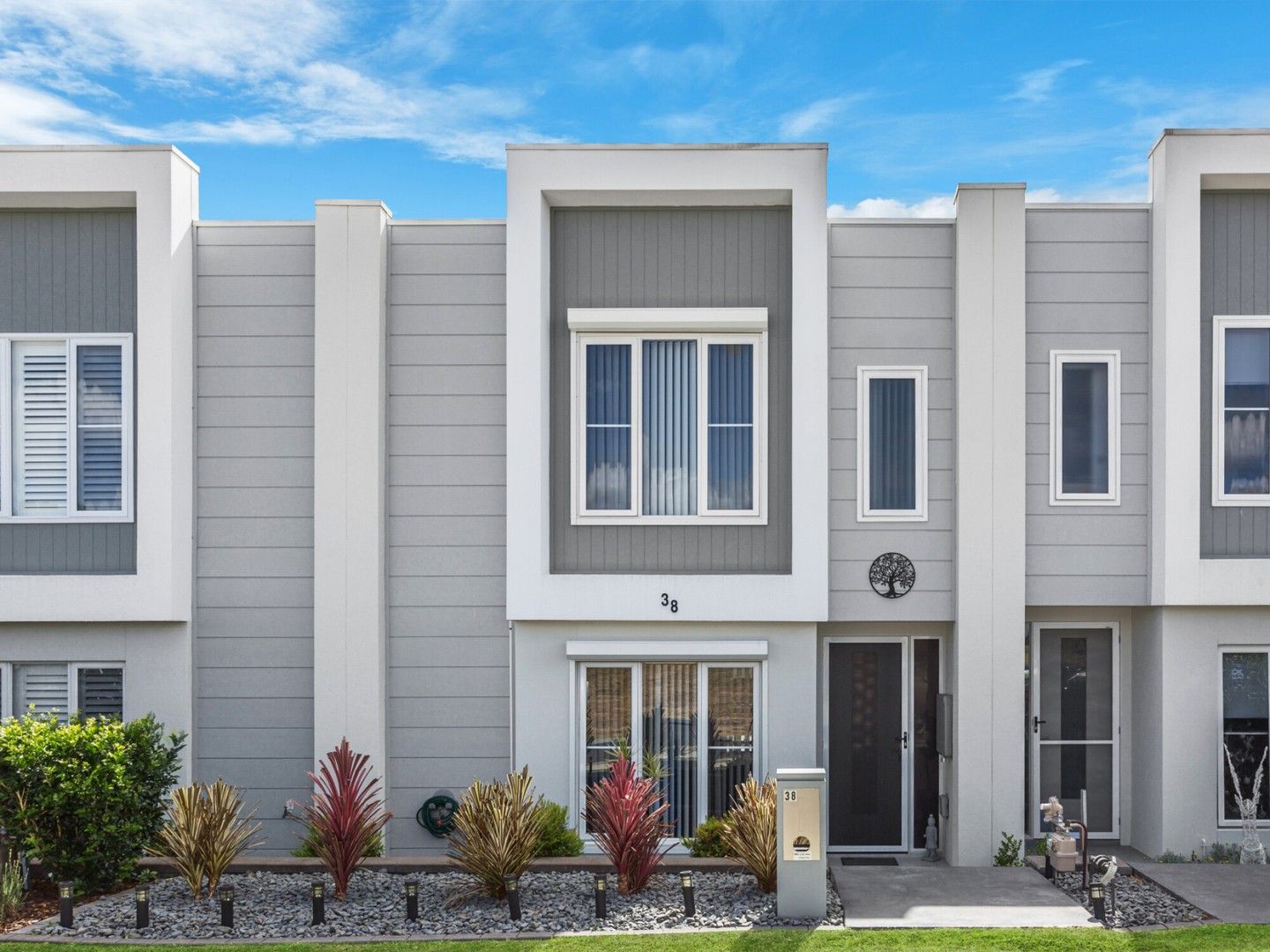 3 bedrooms House in 38 Romney Street ELDERSLIE NSW, 2570