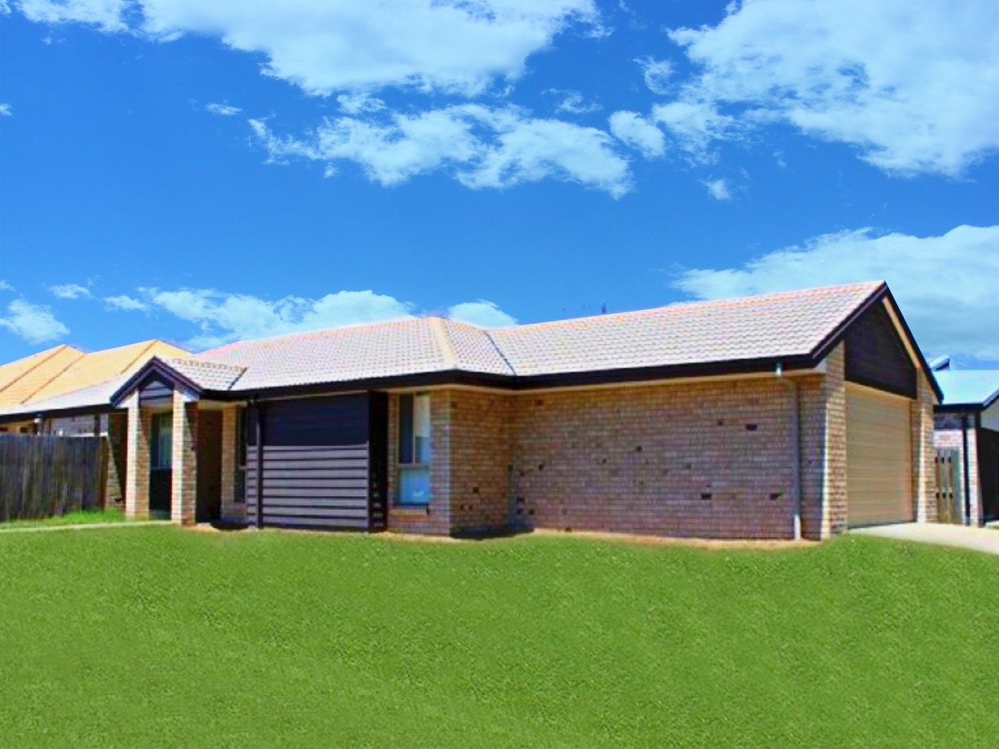 4 bedrooms House in 1 Coen Way BRASSALL QLD, 4305