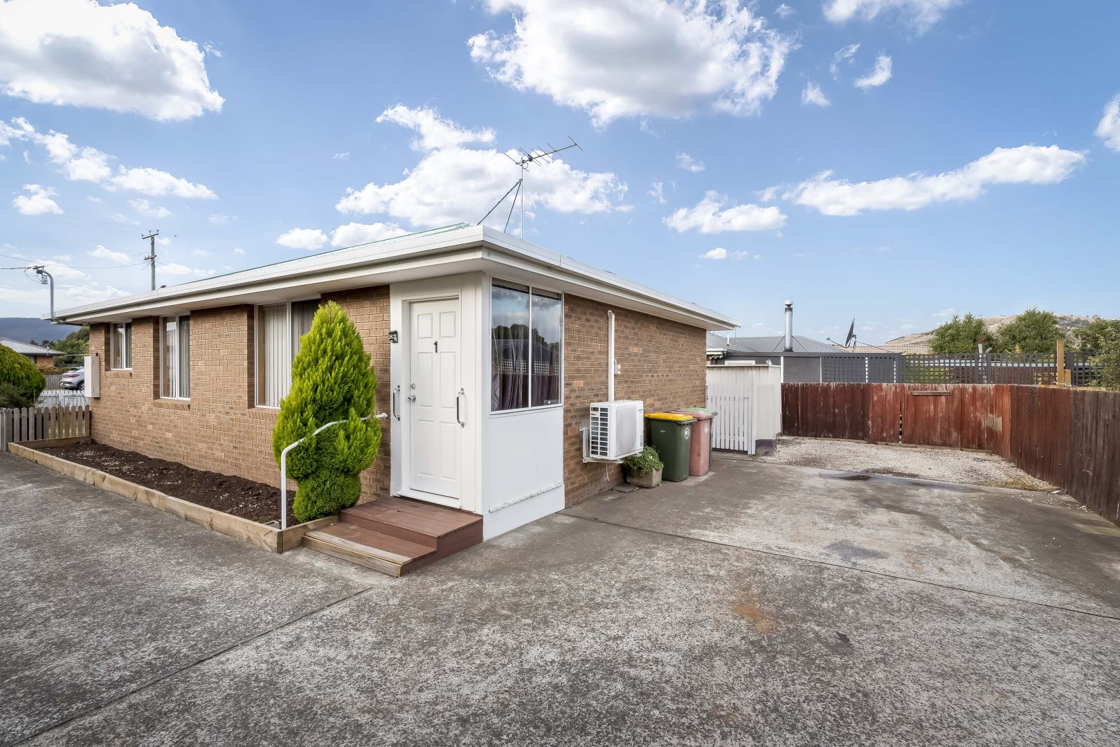 1/27 Andrew Street, Brighton TAS 7030, Image 2