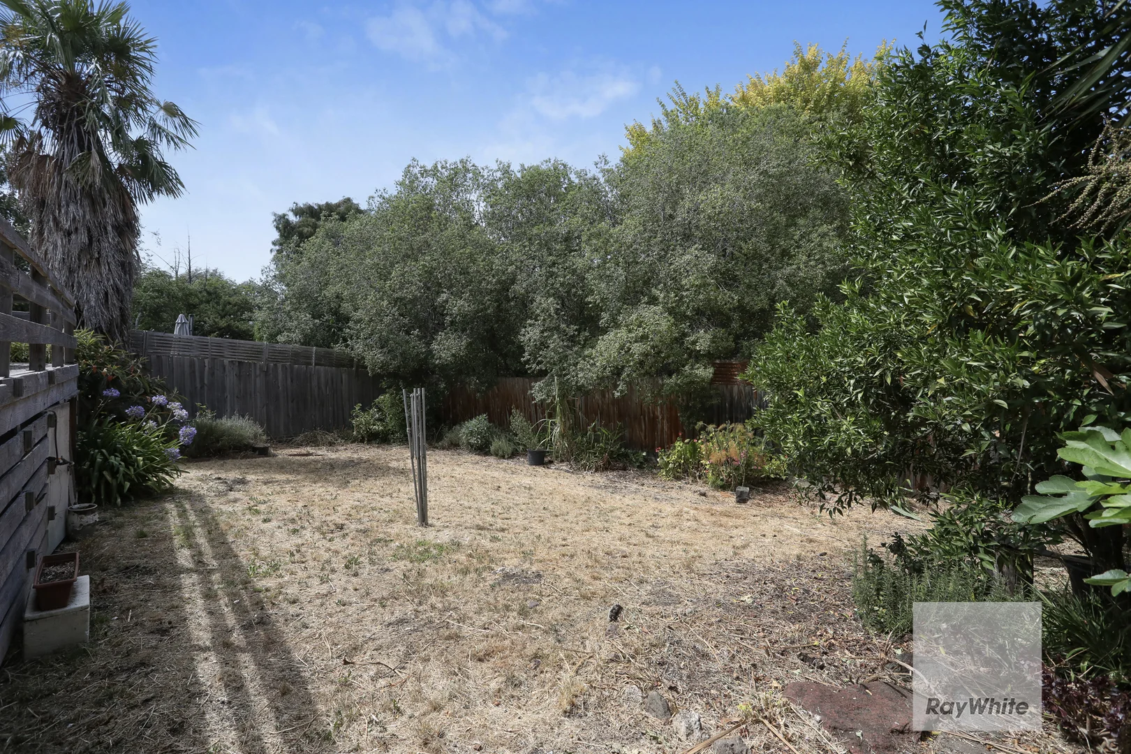 Additional image 8 of 5 Northrop Court, Strathmore Heights VIC 3041