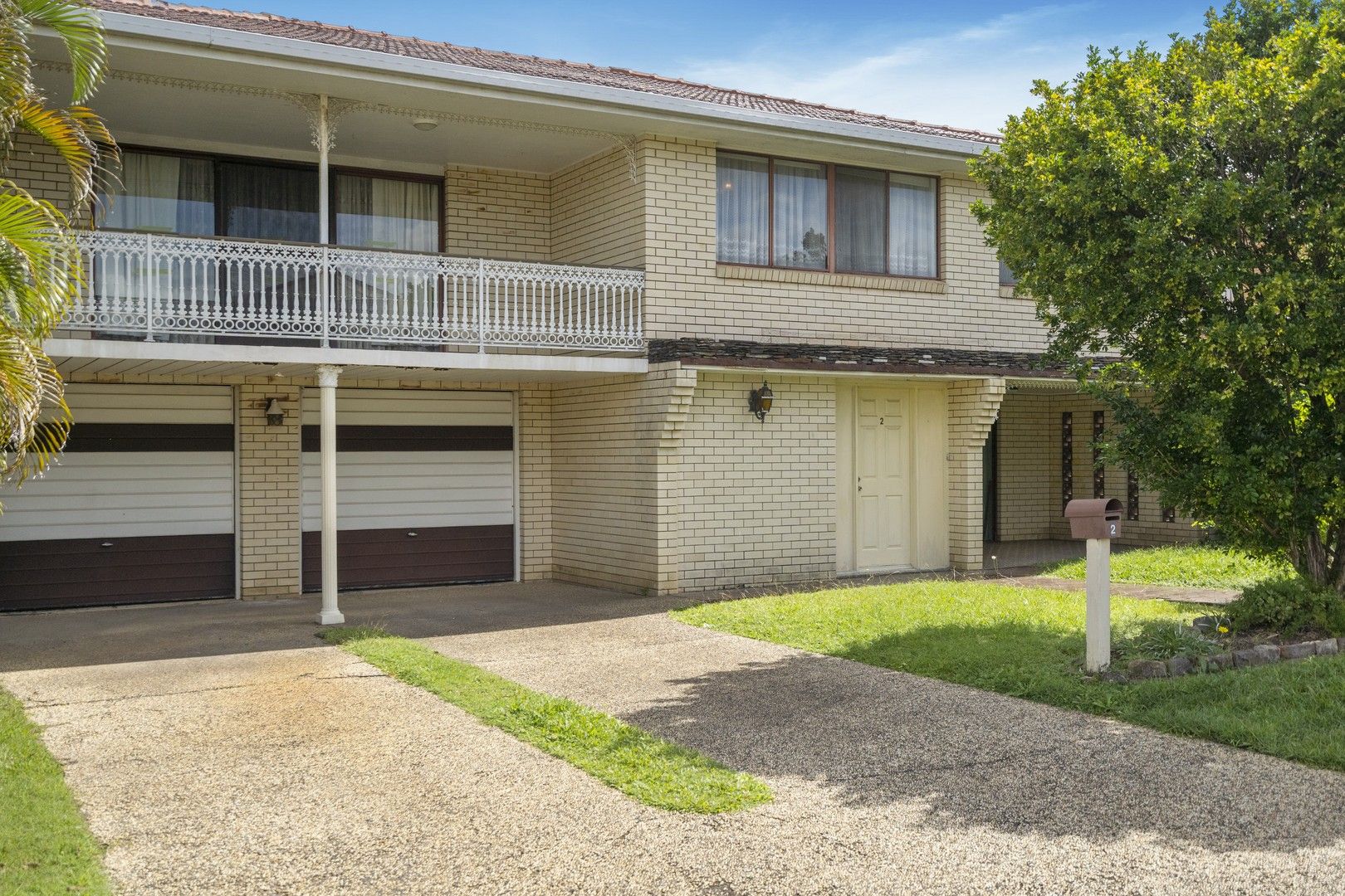 4 bedrooms House in 2 Craigview Street MACGREGOR QLD, 4109