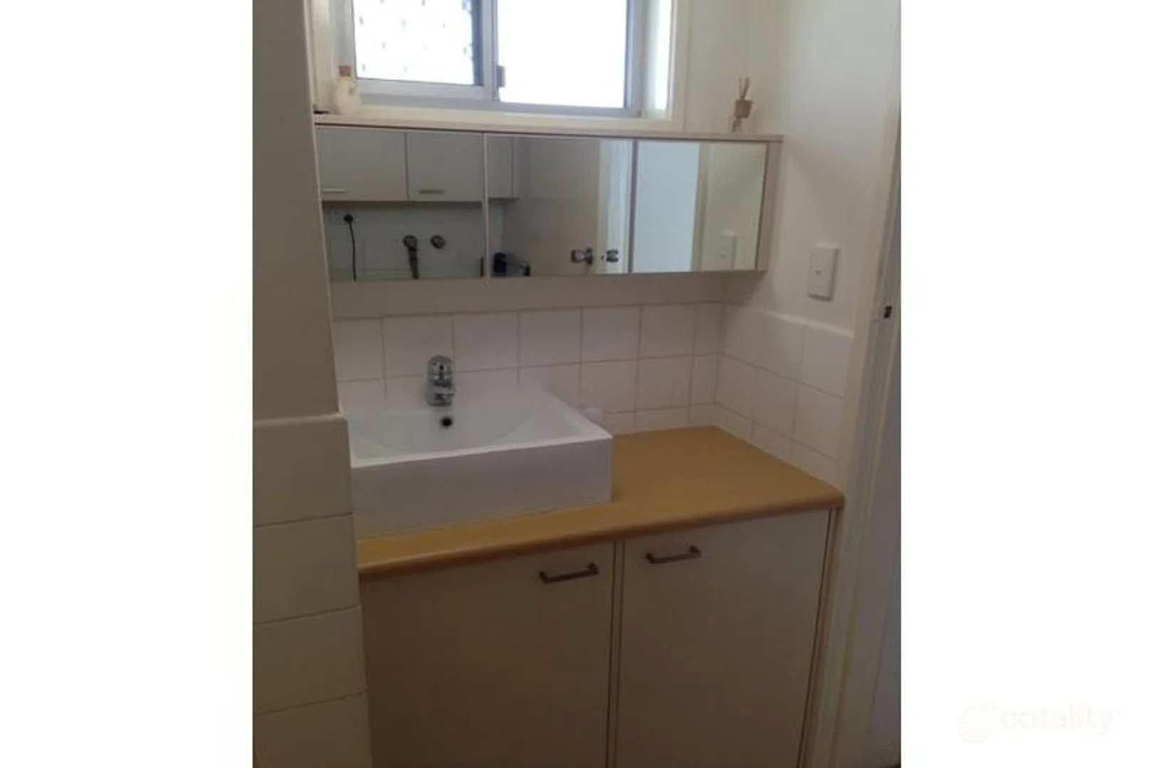 Additional image 4 of 8/286 The Esplanade, Burleigh Heads QLD 4220