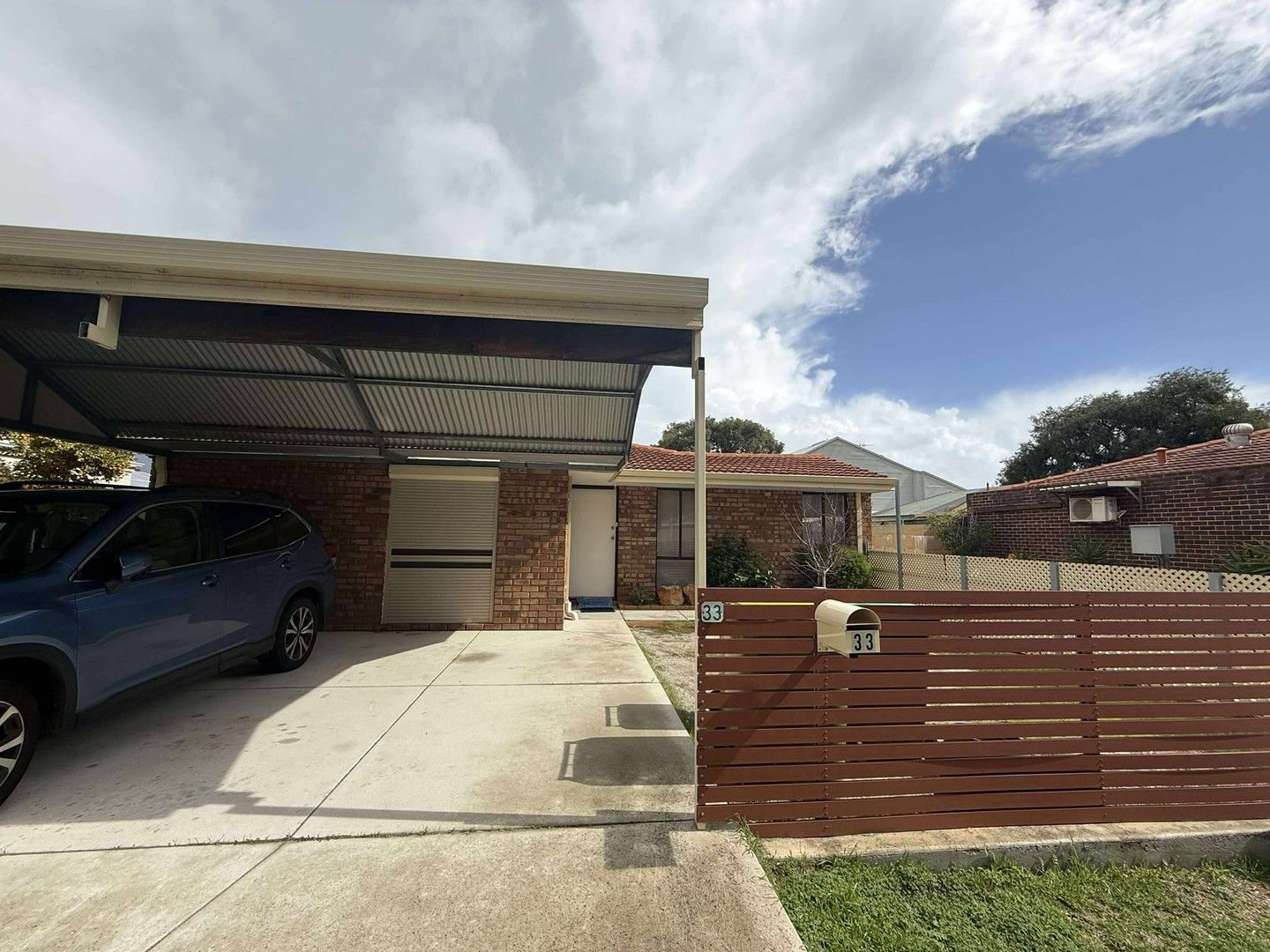 3 bedrooms House in 33 Warnbro Sound Avenue WARNBRO WA, 6169
