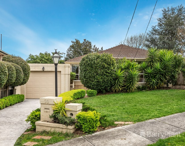 33 Winston Road, Viewbank VIC 3084