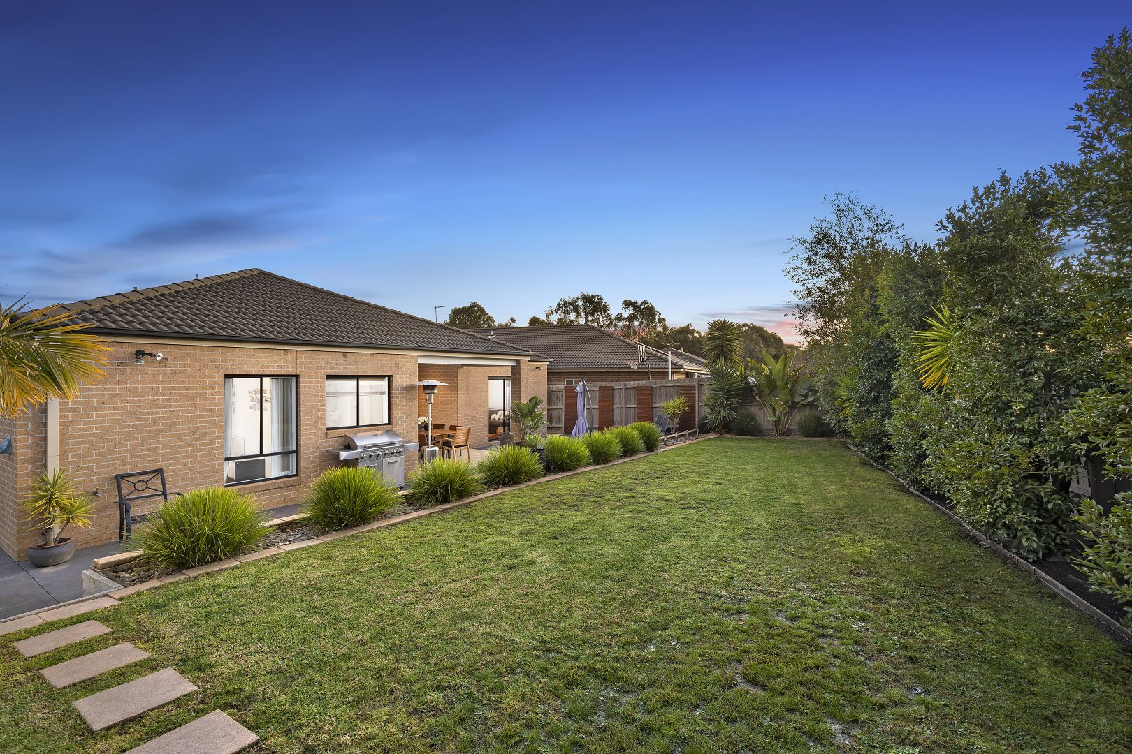 8 Orbison Court, Endeavour Hills VIC 3802, Image 1