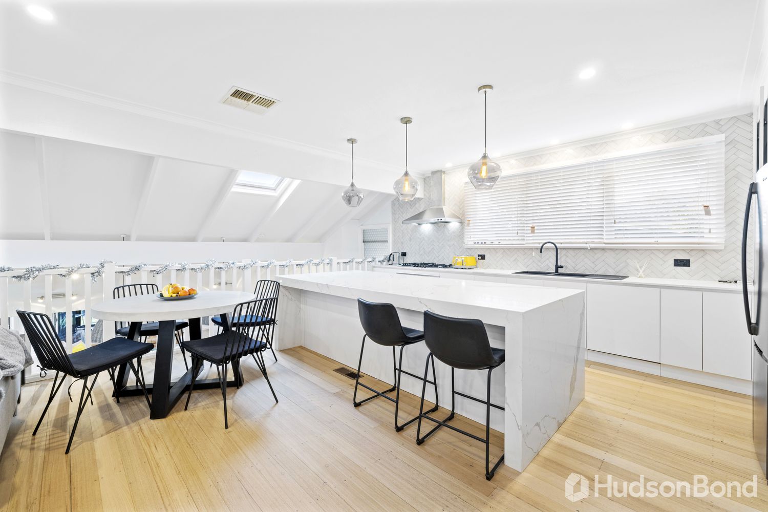 5 bedrooms House in 3 Talbot Street TEMPLESTOWE LOWER VIC, 3107