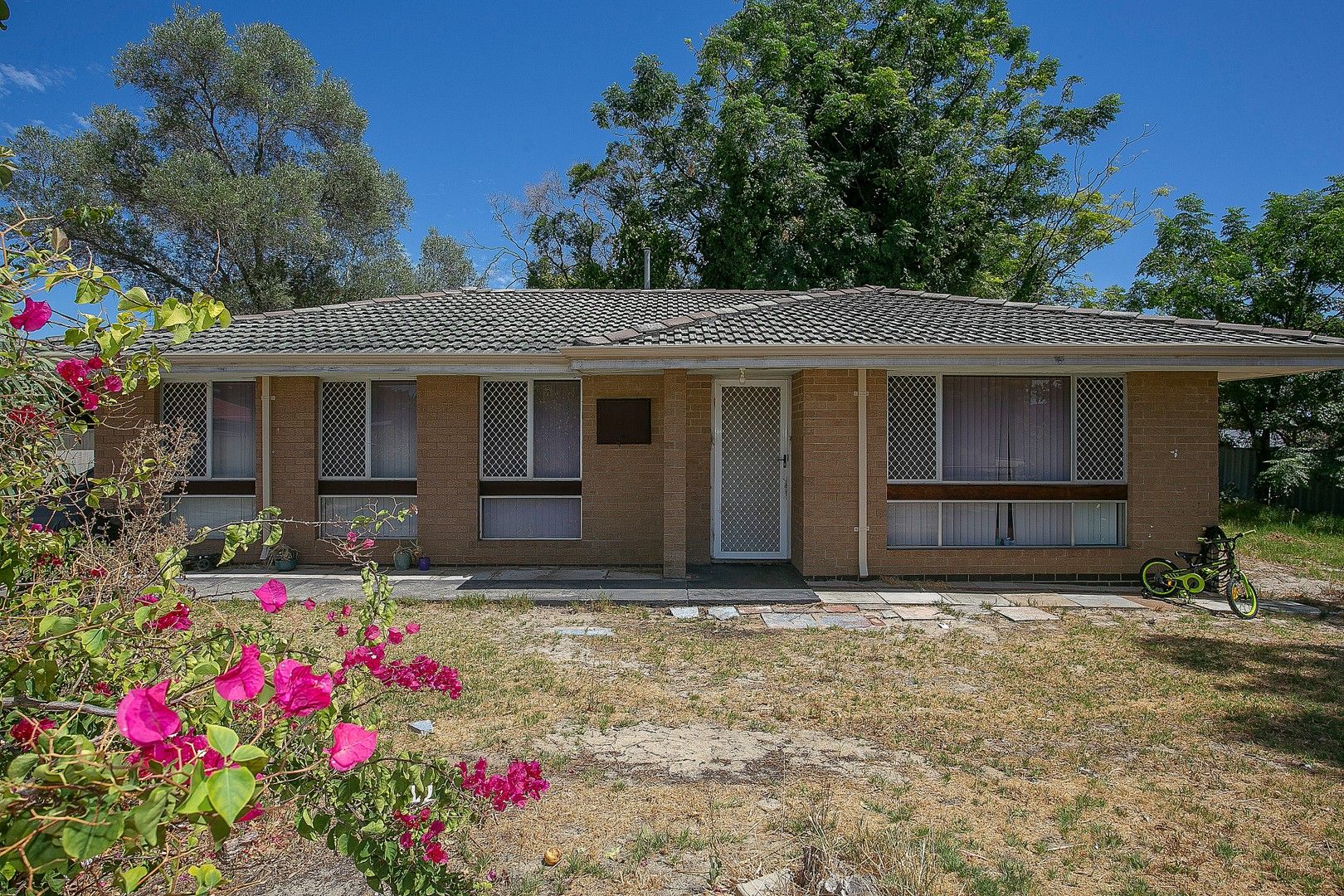 1 Crandon Street, Gosnells WA 6110, Image 0