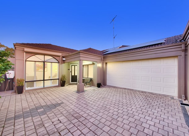 8B Calais Road, Scarborough WA 6019