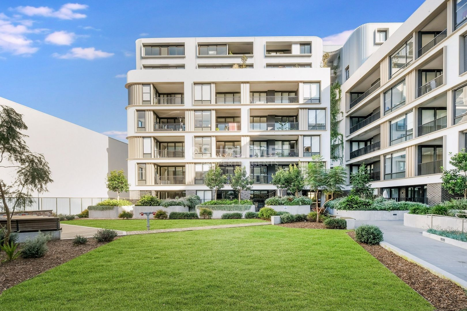 2 bedrooms Apartment / Unit / Flat in 74 MacDonald Street ERSKINEVILLE NSW, 2043