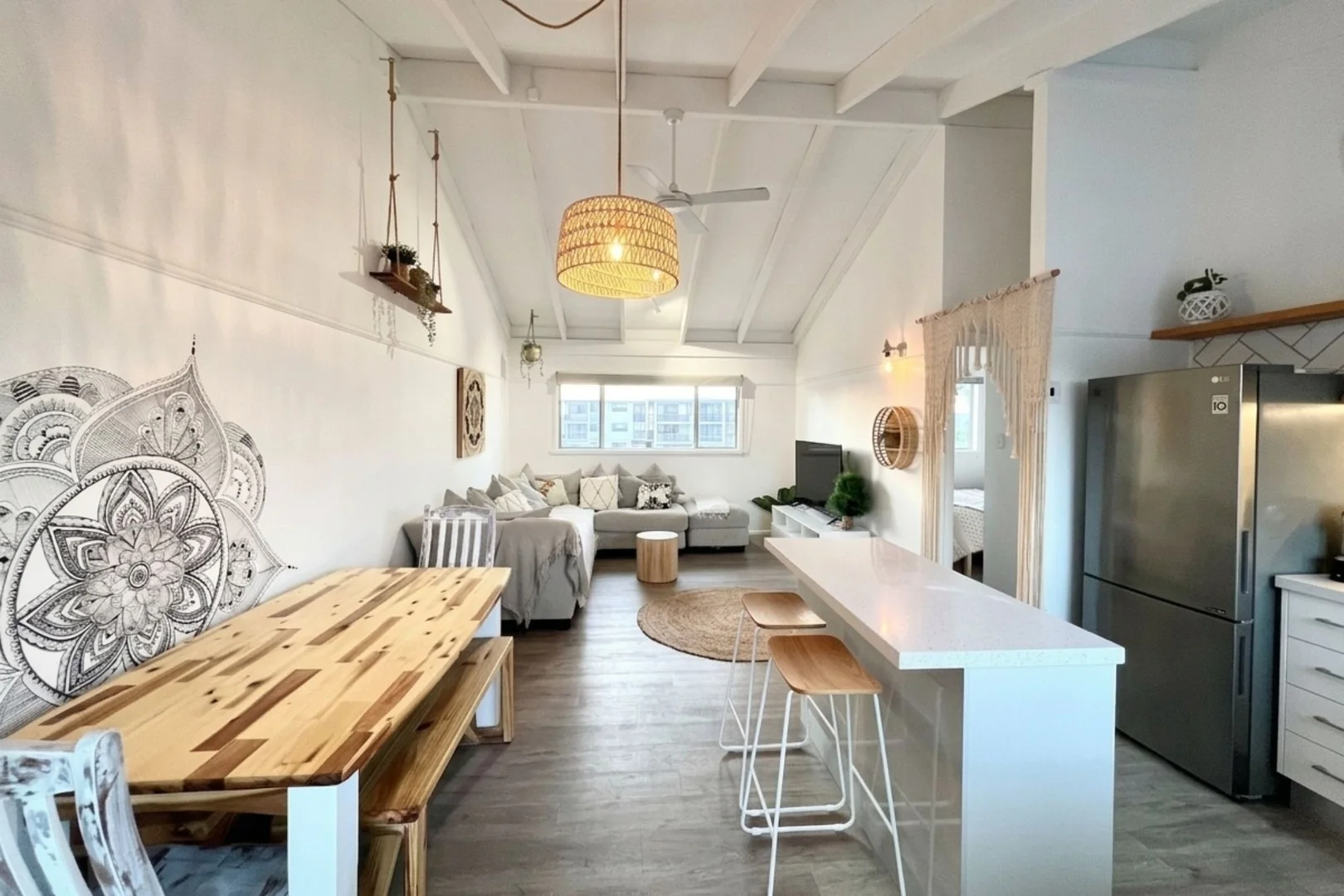 1/8 Point Cartwright Drive, Buddina QLD 4575