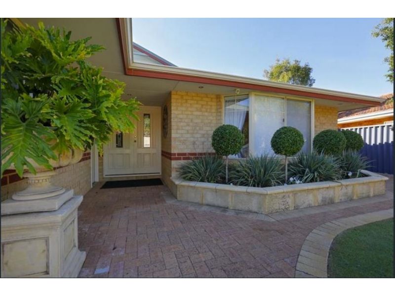 54 Waratah Boulevard, Canning Vale WA 6155, Image 1