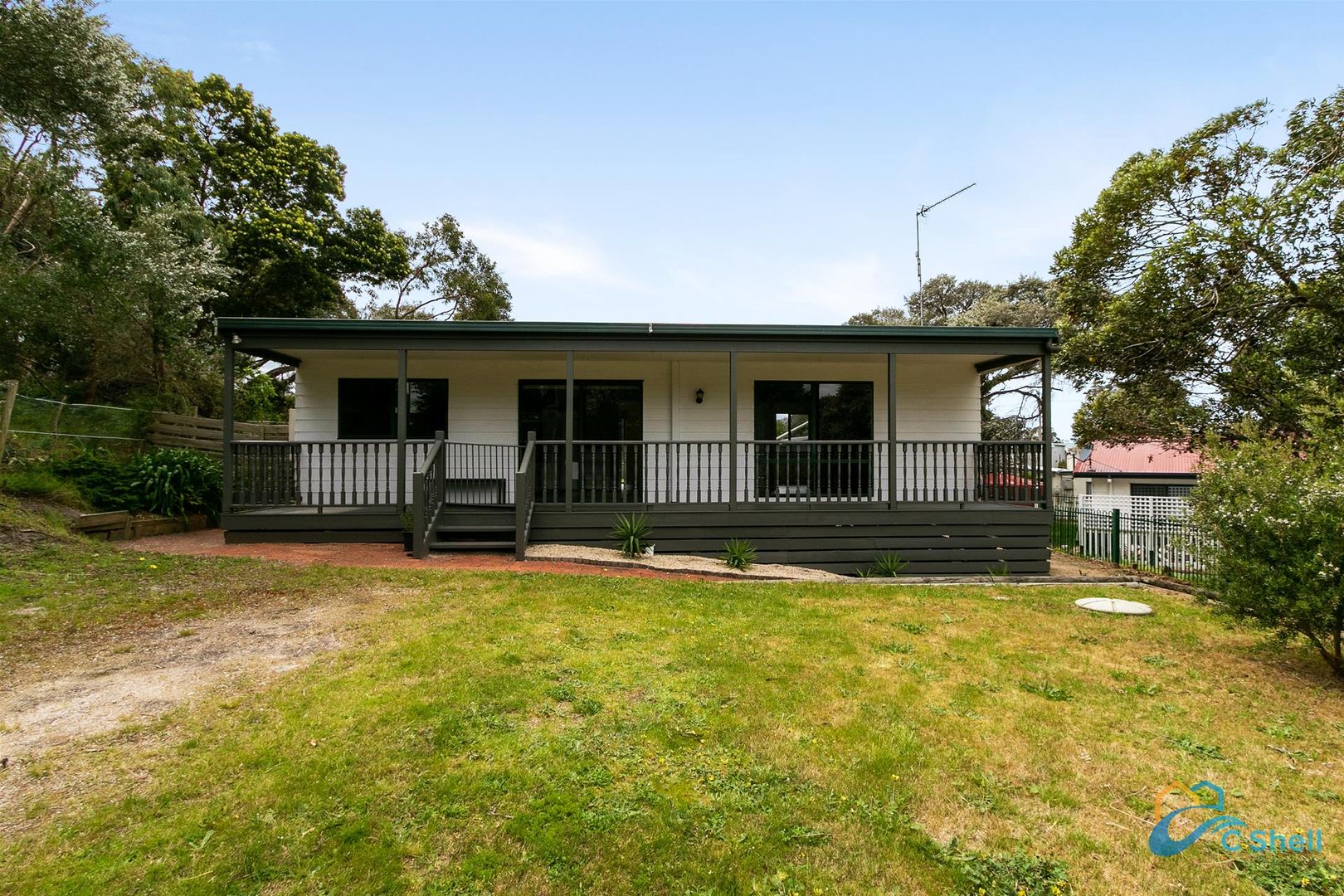 10 Bluff Drive, Loch Sport VIC 3851, Image 2