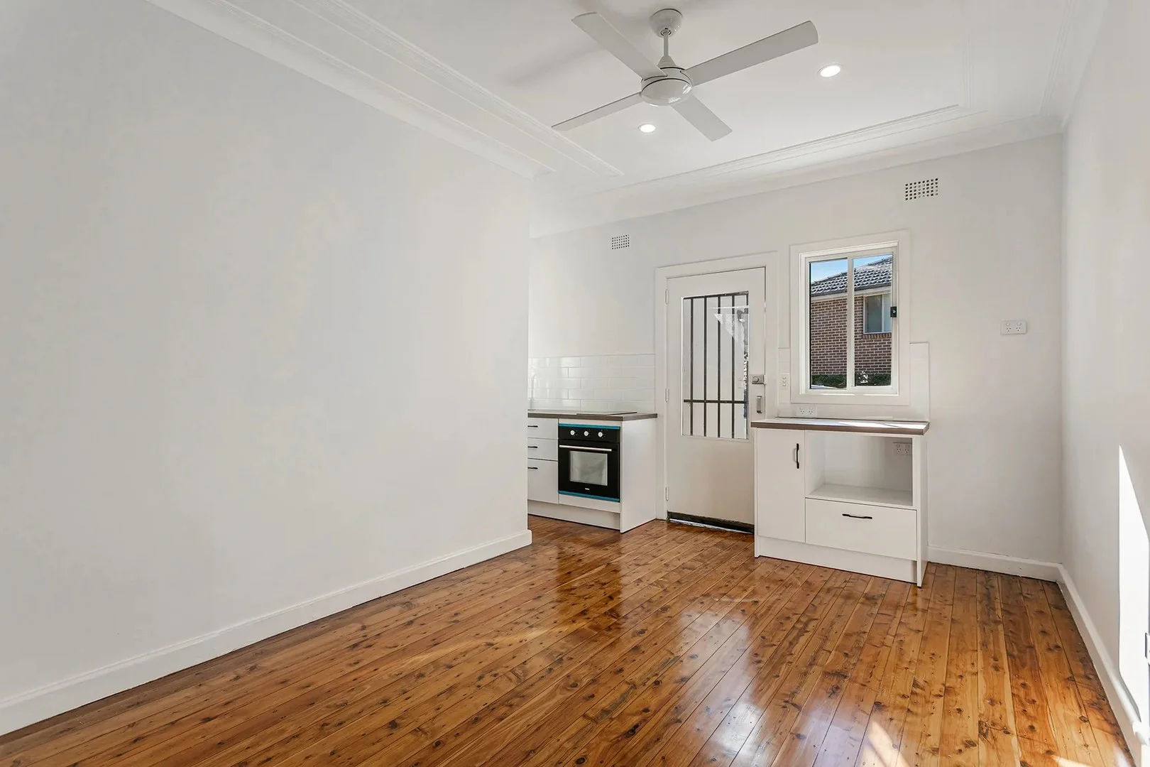 Primary image of 87A Edinburgh Road, Castlecrag NSW 2068