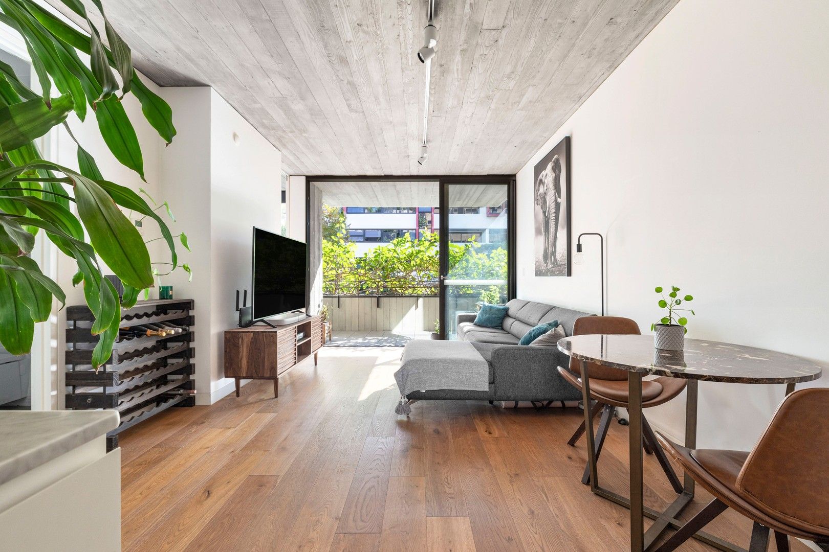 1 bedrooms Apartment / Unit / Flat in 10/350 Bourke Street SURRY HILLS NSW, 2010