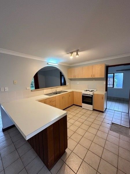 8 Justin Street, Balgal Beach QLD 4816, Image 2