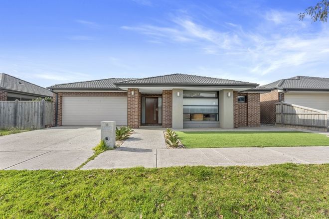 Picture of 18 Camberwell Parade, MICKLEHAM VIC 3064