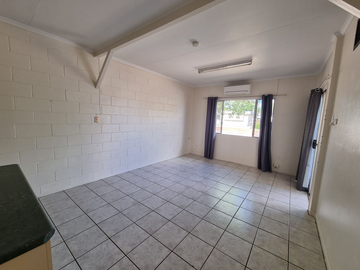 15/a Banks Cresent, Mount Isa QLD 4825, Image 2