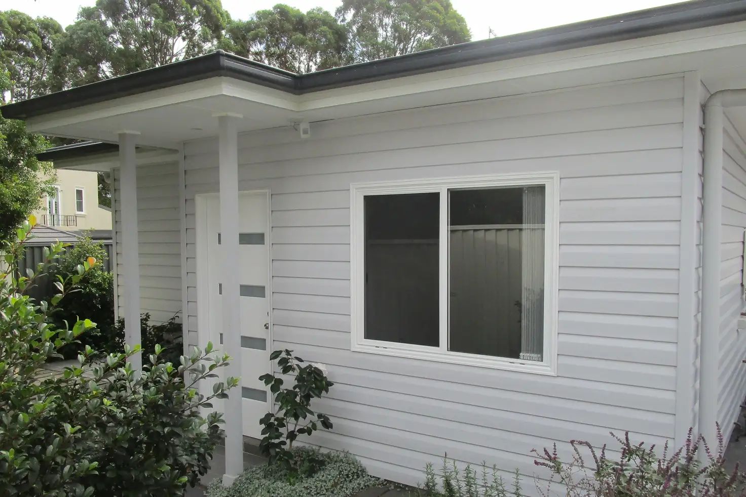 2 bedrooms Apartment / Unit / Flat in 19a Woodlawn Avenue EARLWOOD NSW, 2206