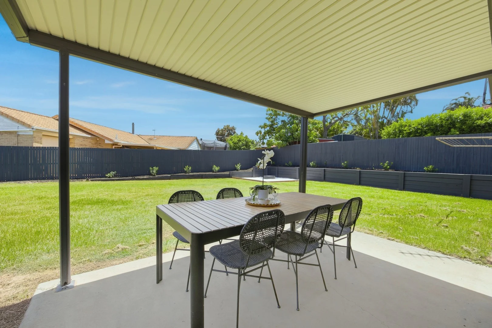 8 Carnea Place, Regents Park QLD 4118