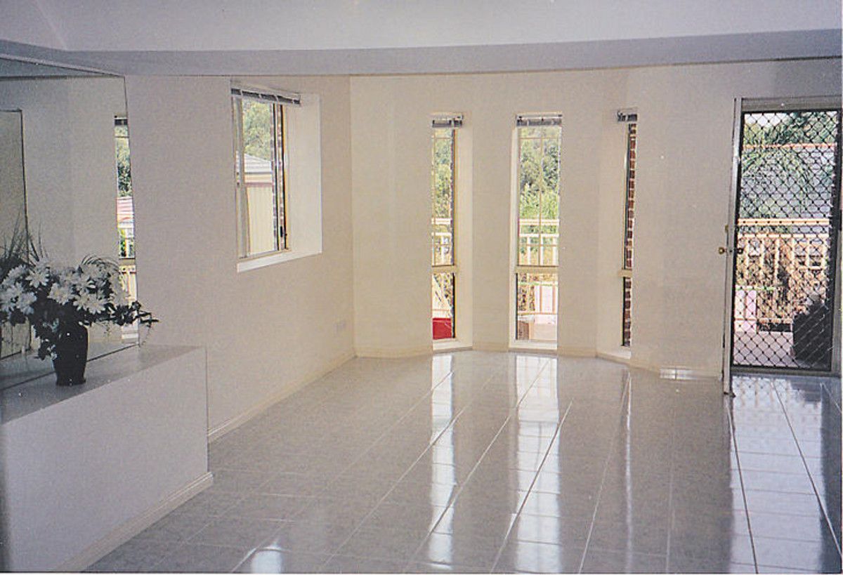 2 bedrooms House in 33a Warratta Place OATLANDS NSW, 2117
