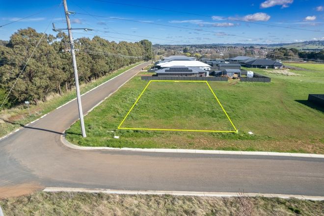 Picture of 2 McIntosh Road, CROOKWELL NSW 2583