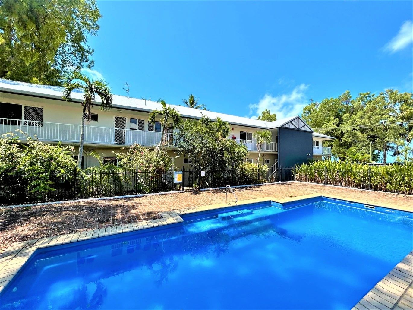 2 bedrooms Apartment / Unit / Flat in LEVEL 1 at 95 Arlington Esplanade CLIFTON BEACH QLD, 4879