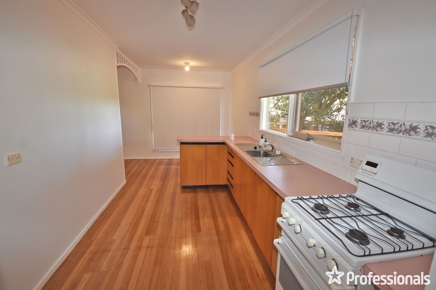 9 Carawa Street, Mooroolbark VIC 3138 House For Rent Domain